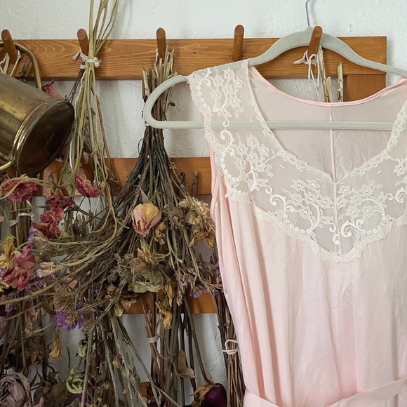 Vintage Pink Silky Nightgown - Picture 2 of 3
